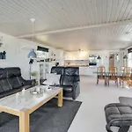 Holiday home Gottfrida - 2km From The Sea By Interhome