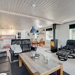 Holiday home Gottfrida - 2km From The Sea By Interhome